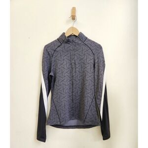 Equinox 895 Performance 1/4 Zip Top Womens M Charcoal Force Field Thumb Holes